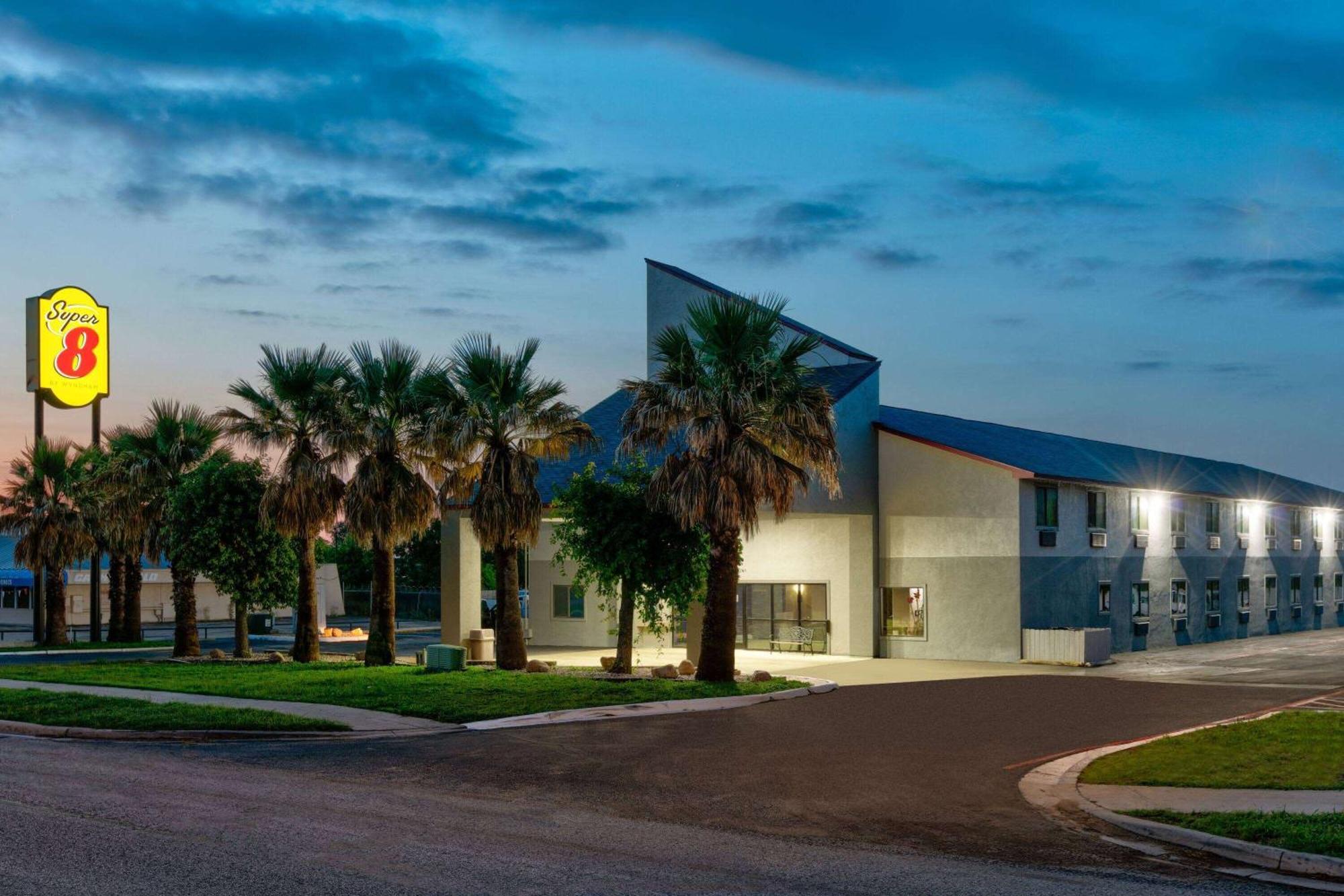 Hotel Super 8 By Wyndham New Braunfels I-35 Exteriér fotografie